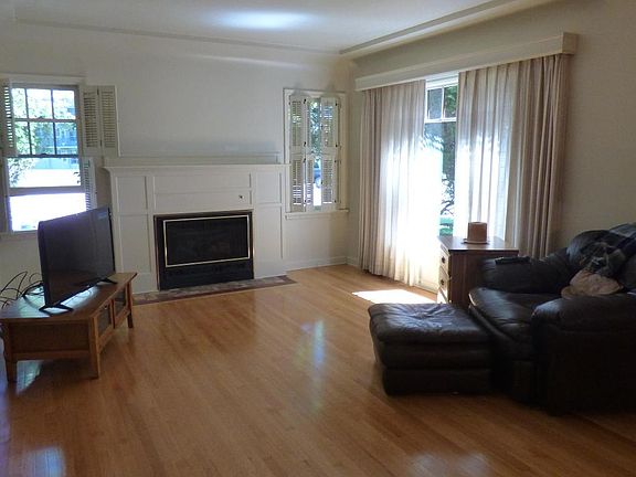 4th image of 670 North Ave E