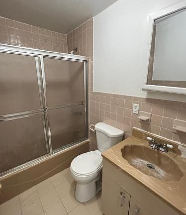3rd image of 185 Sterling Avenue # Fl 2nd