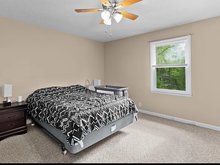 1755 Madison Ave — Photo 23