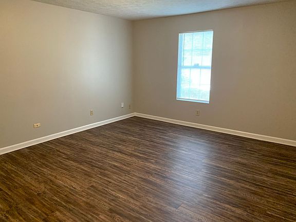 5th image of 2795 Sapphire St