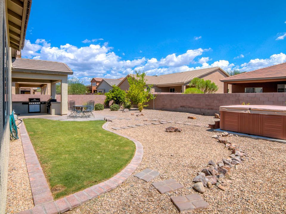 1st image of 1106 E Empire Canyon Ln
