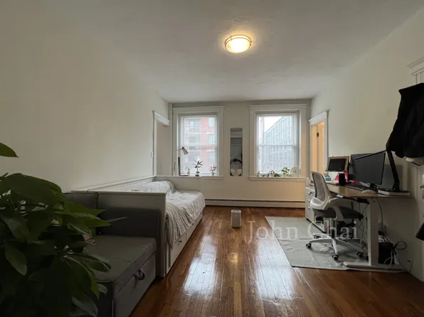 82 Brainerd Rd, Allston, MA