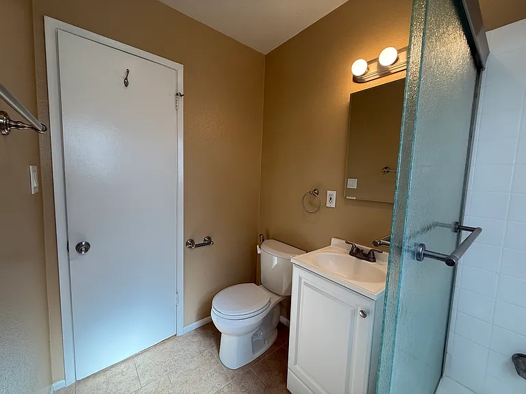 2307 Lupin St #A — Photo 14