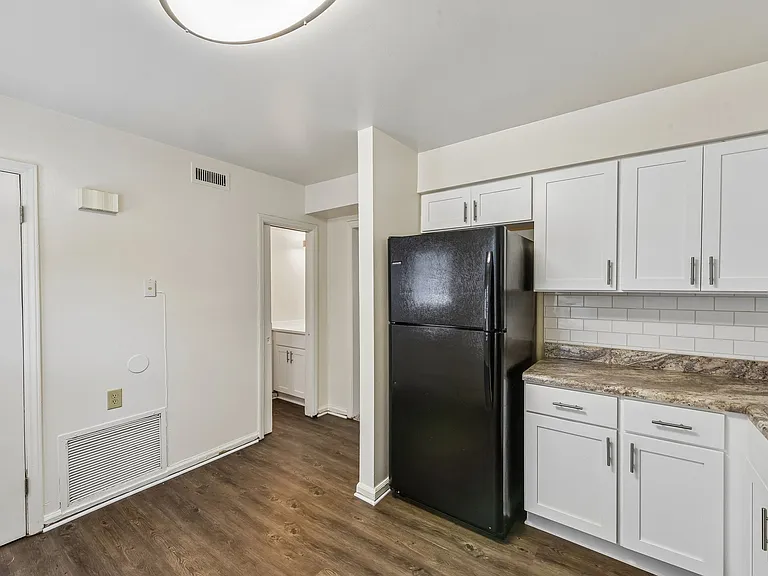 Carriage House — Photo 7