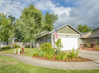 2151 Smithoak St, Eugene, OR 97404