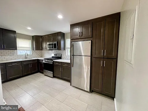 412 E Providence Rd #B Photo 1 412 E Providence Rd #B Photo 1