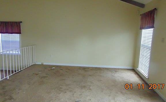 3rd image of 808 Lawrence St