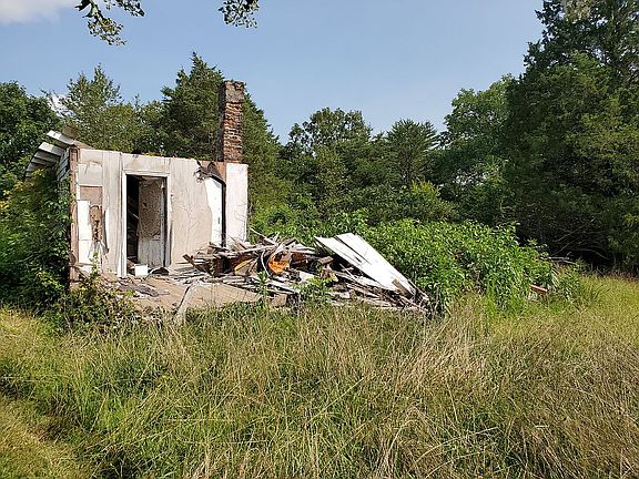 Small structure on property 