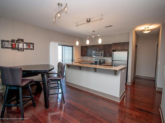 4th image of 500 E Michigan Ave #419