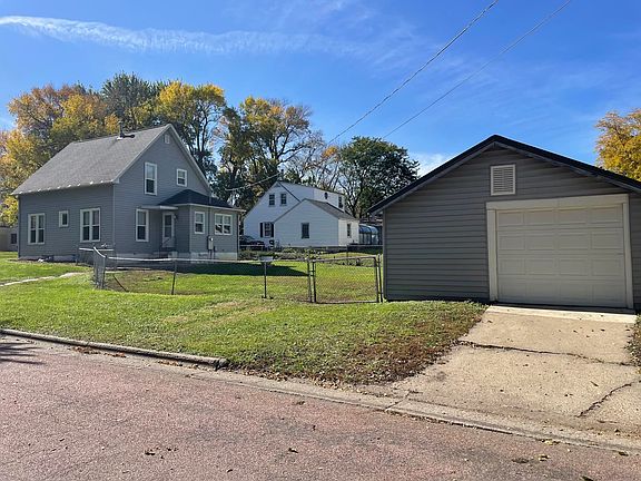 2nd image of 602 20th St