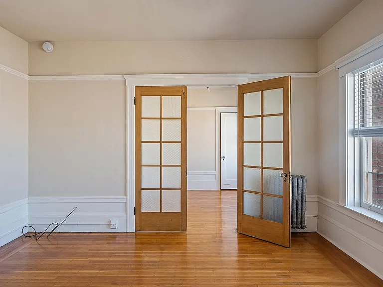 1029 Oak Street — Photo 4