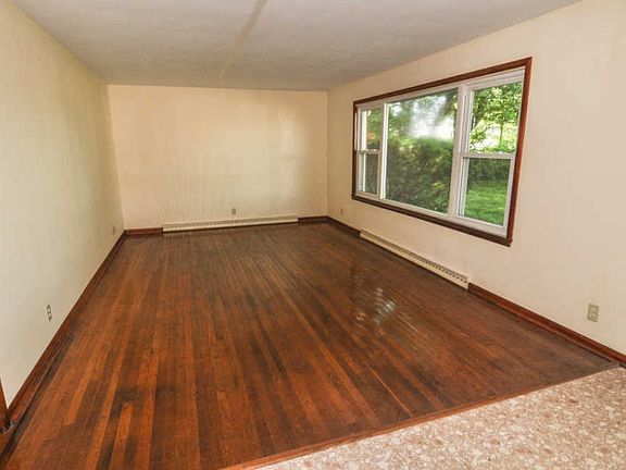 4th image of 4868 State Road 26 E