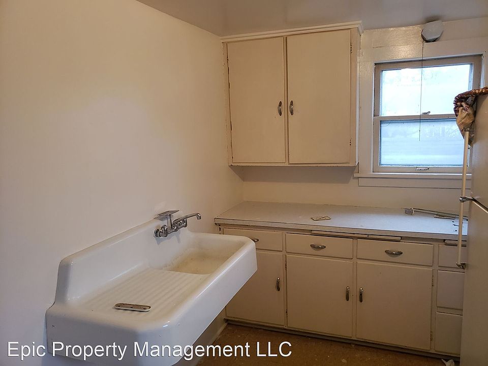 2nd image of 9 S 5th St #1/2