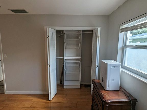 5th image of 2244 Lagoon Dr Room B