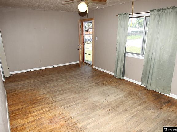4th image of 639 S 5th St
