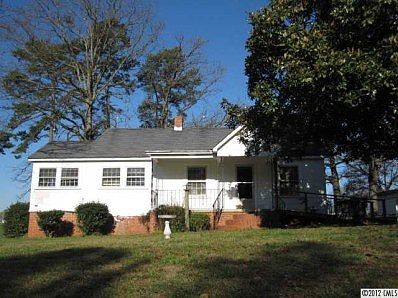 2nd image of 6703 Morgan Mill Rd