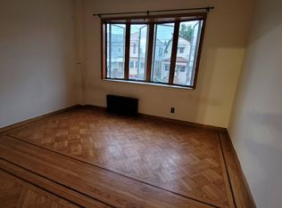 66-62 74th St UNIT 1, Middle Village, NY 11379