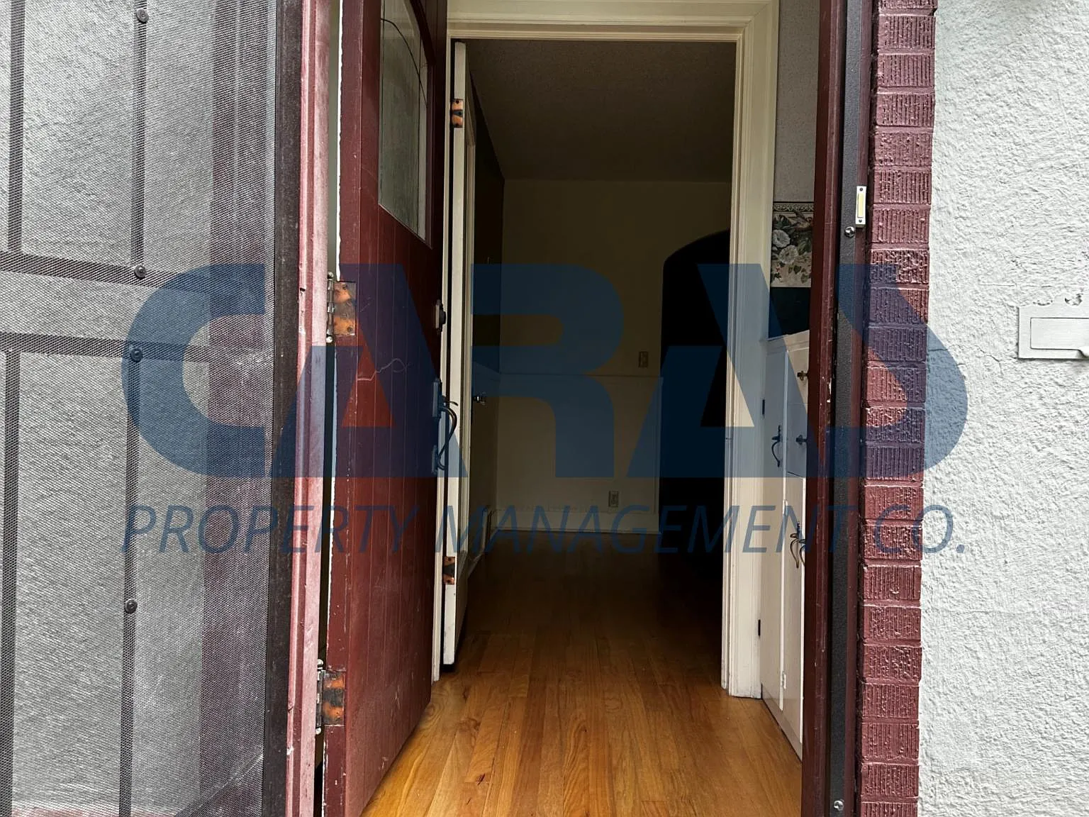 4 bed, 2576 sqft, $2,400 — Photo 2