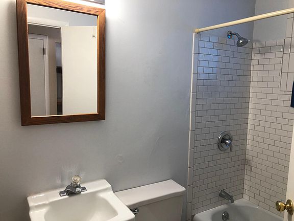 4th image of 101 Port Sheldon St