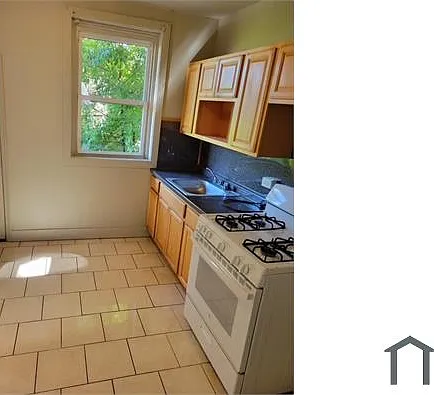 151 W Ruscomb St — Photo 5