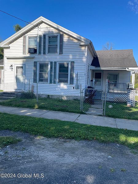 3rd image of 39 Catherine Street