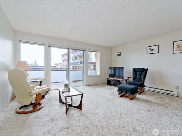 510 Forsyth Lane #209, Edmonds, WA 98020