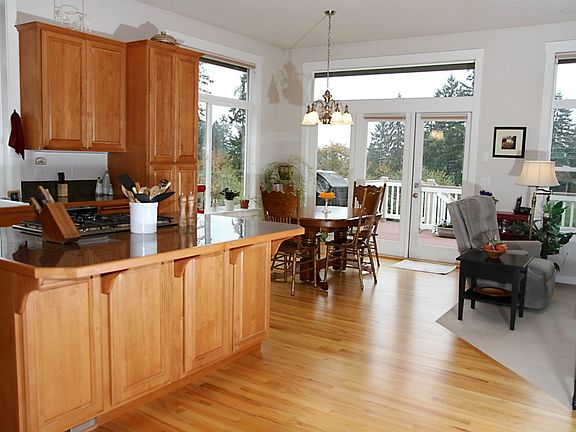5th image of 22417 Old Poplar Way