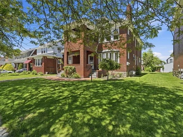 70 S Bryant Ave, Pittsburgh, PA 15202
