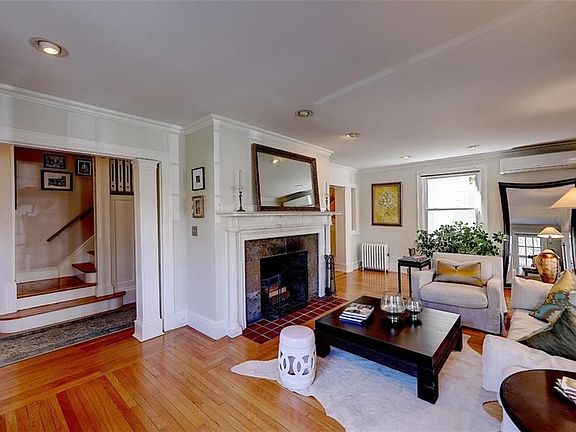 5th image of 21 Moses Brown St