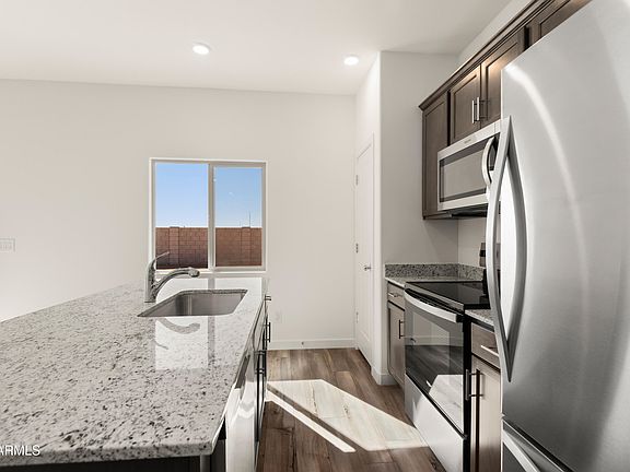 3rd image of 4047 N GHOST HOLLOW Way