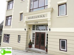 654 SW Grant St APT 201, Portland, OR 97201