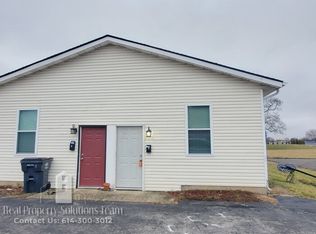 450 Long St #F, Ashville, OH 43103
