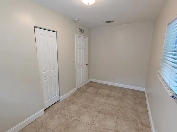 2511 NW 9th St, Pompano Beach, FL 33311