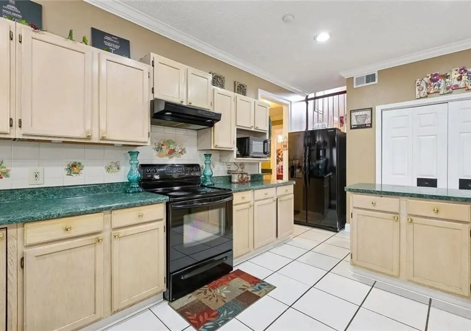 Spacious 4BR House in Marrero — Photo 2