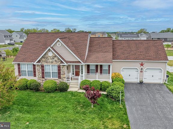2nd image of 110 Kingsmill Dr
