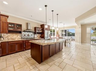 2066 Imperial CIR, NAPLES, FL 34110