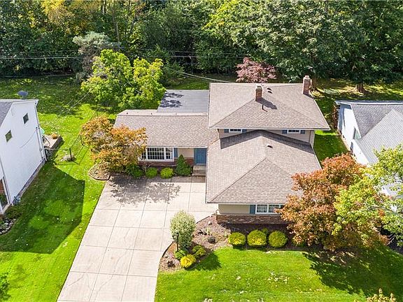 5th image of 6866 Greenbriar Dr