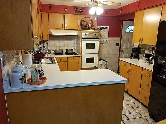 5th image of 2111 Waverly Pl