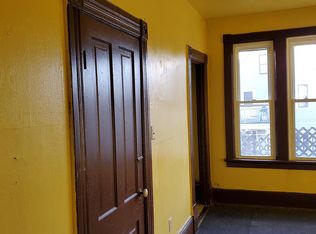 2172 S 5th Pl, Milwaukee, WI 53207