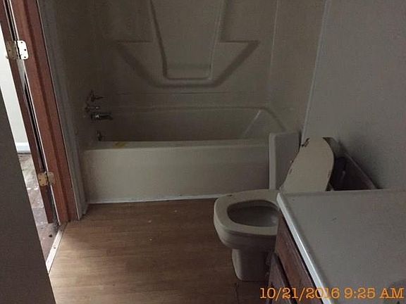 4th image of 3200 S Tacoma Ave