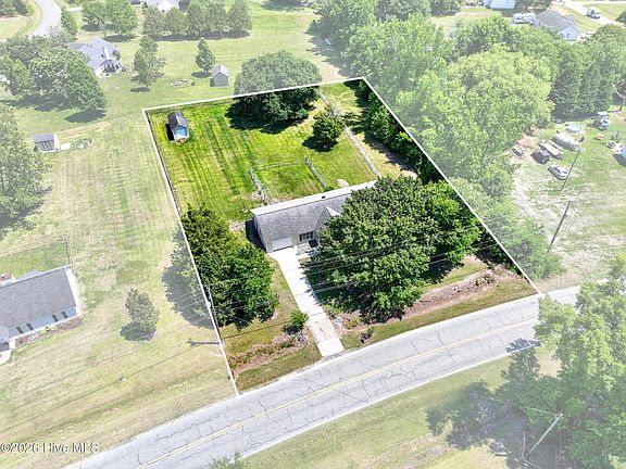 3rd image of 2310 Ivy Road
