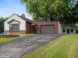 1100 Pleasant View Dr, Des Moines, IA 50315