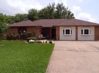 1208 Molina Ct, Angleton, TX 77515