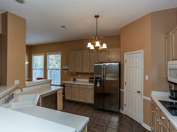 2nd image of 2059 Oak Springs Dr