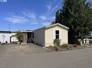 1000 N 8th St, Reedsport, OR 97467