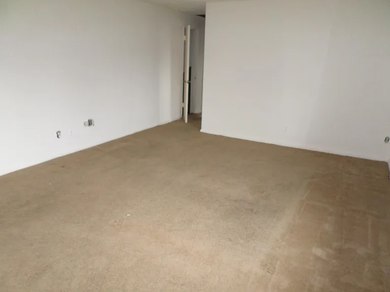 3290 Myrtle Dr — Photo 5