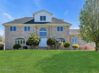 17 Spicy Pond Rd, Howell, NJ 07731