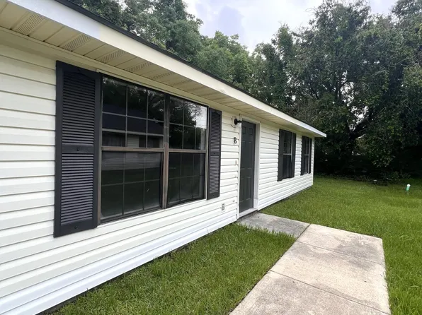 2414 34th Ave #B, Gulfport, MS 39501