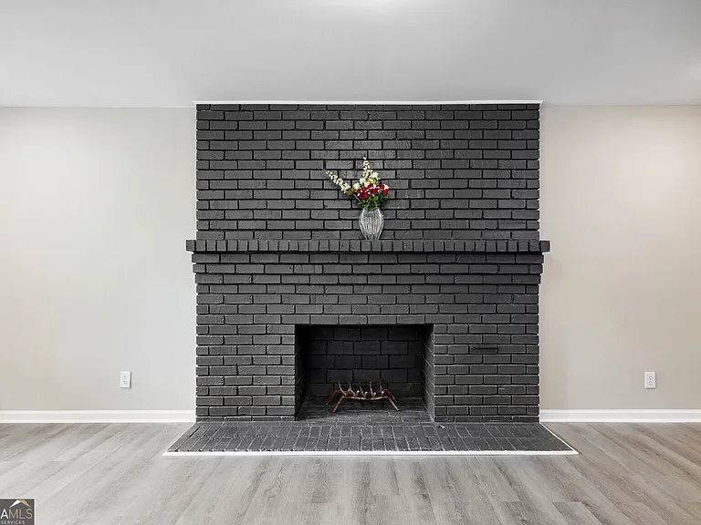 3583 Steinhauer Rd NE — Photo 4
