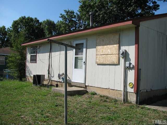 2nd image of 3017 Wedgedale Dr